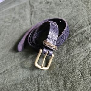 Lucky brand black leather thin belt gold hardware XS 38"